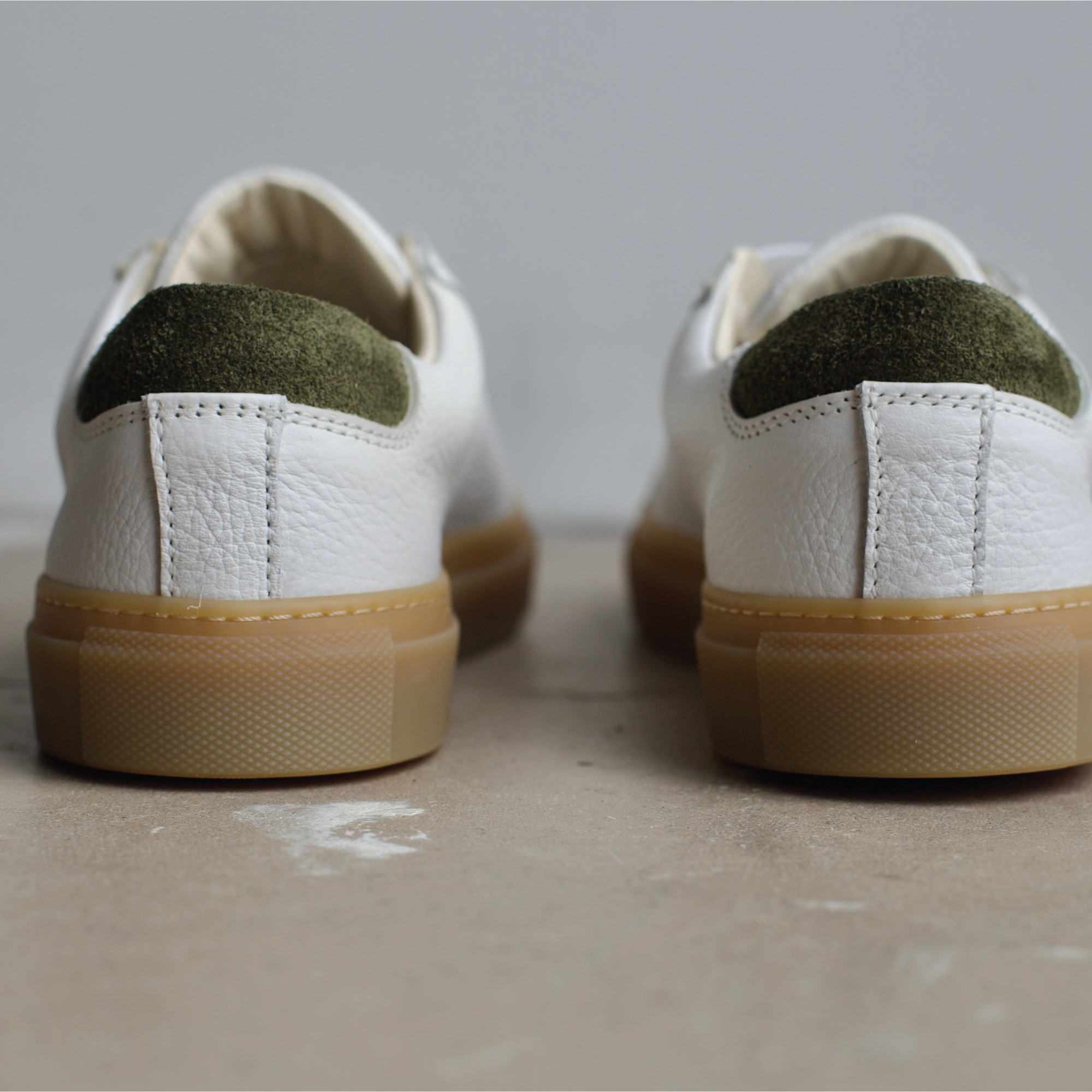 Men's James Court Sneaker | Lo | Ivory and Olive