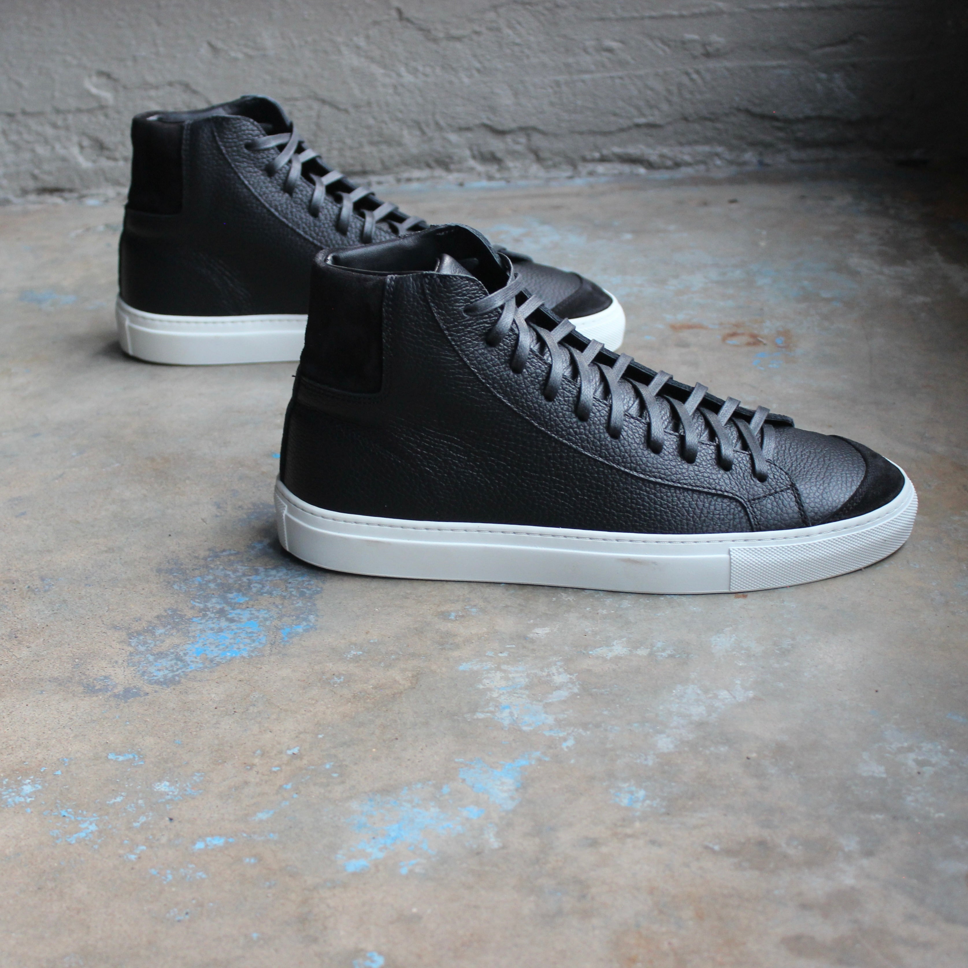 Pre-order Men’s James Court Hi | Black + White