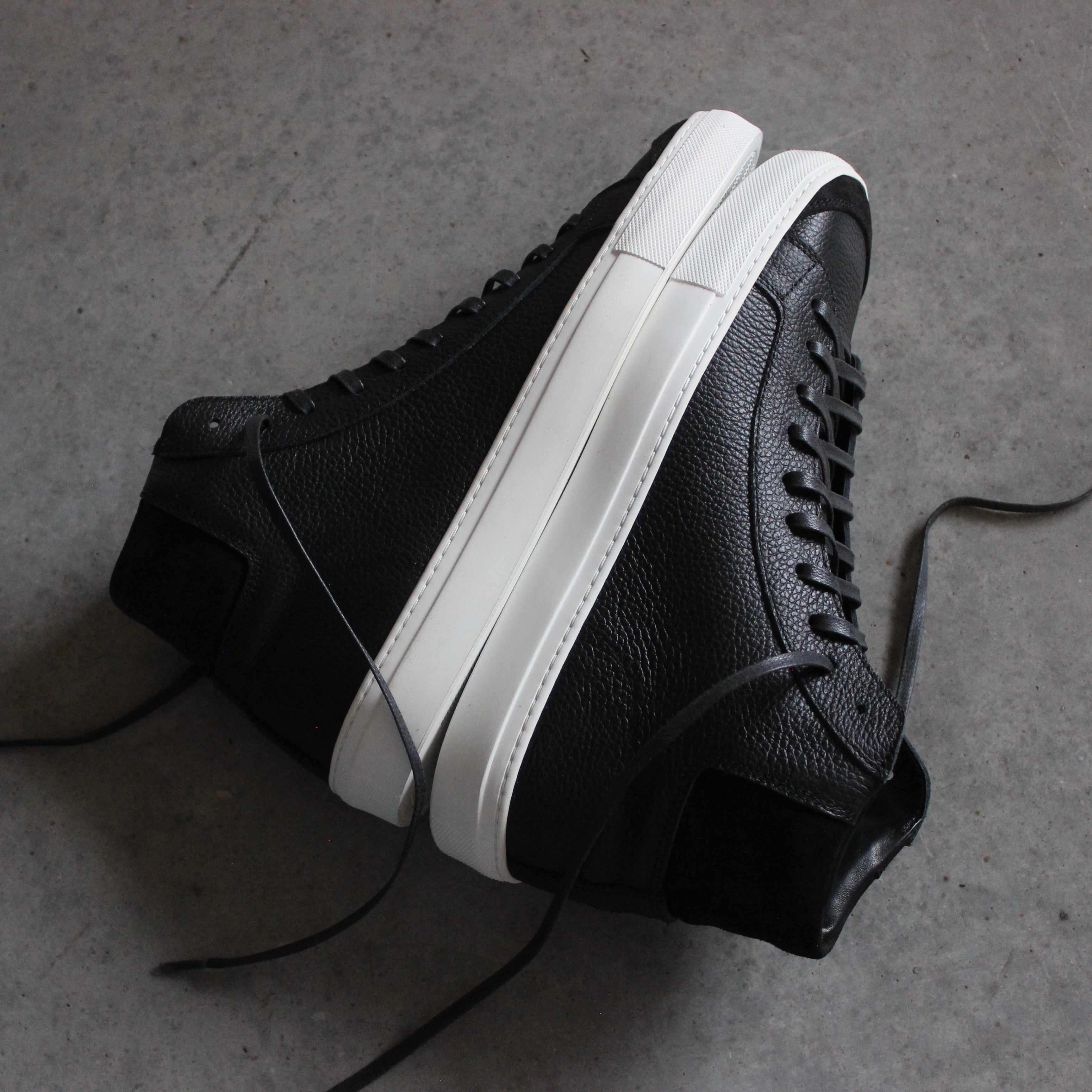 Pre-order Men’s James Court Hi | Black + White