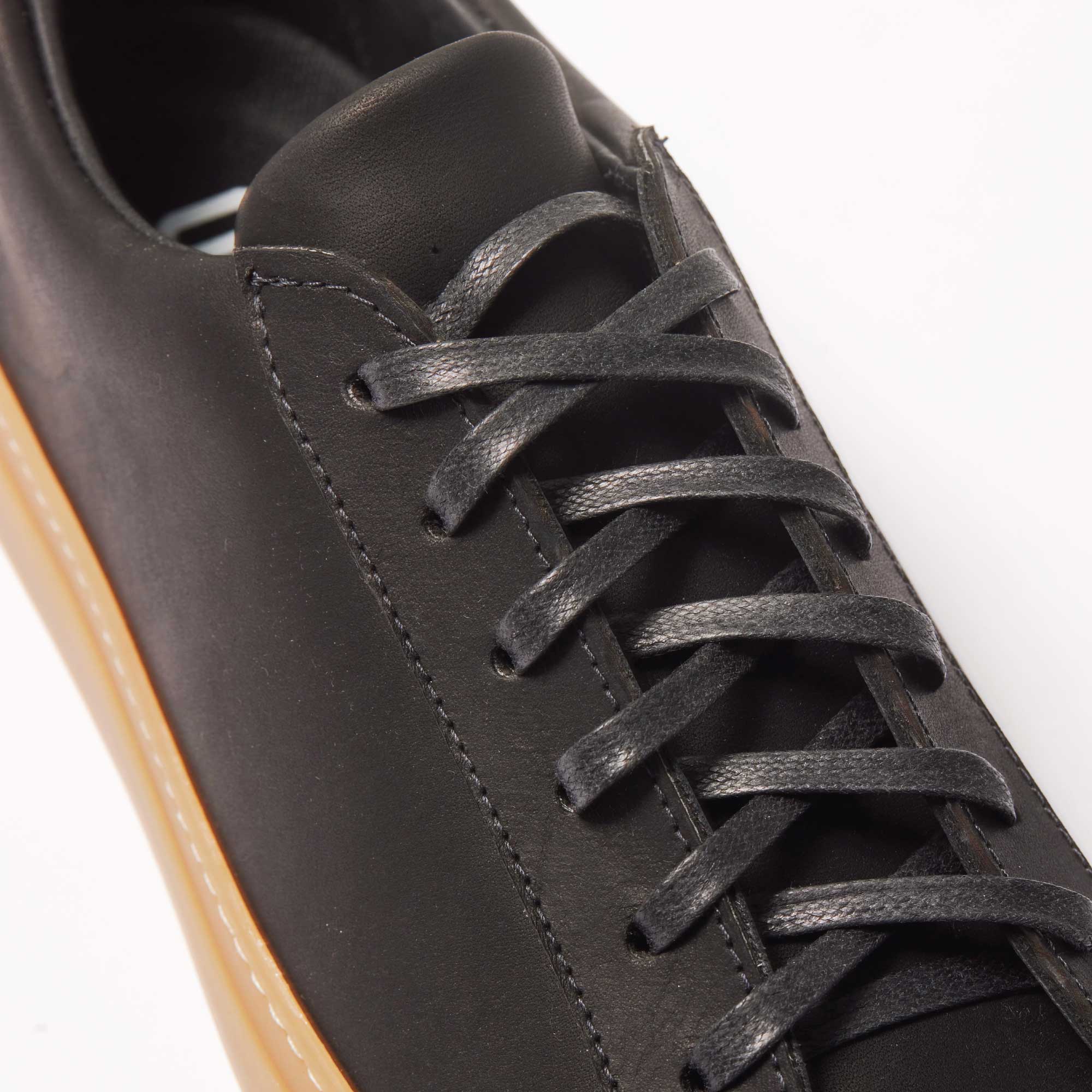 Pre-Order Women's James Court Lo | Horween Black and Gum