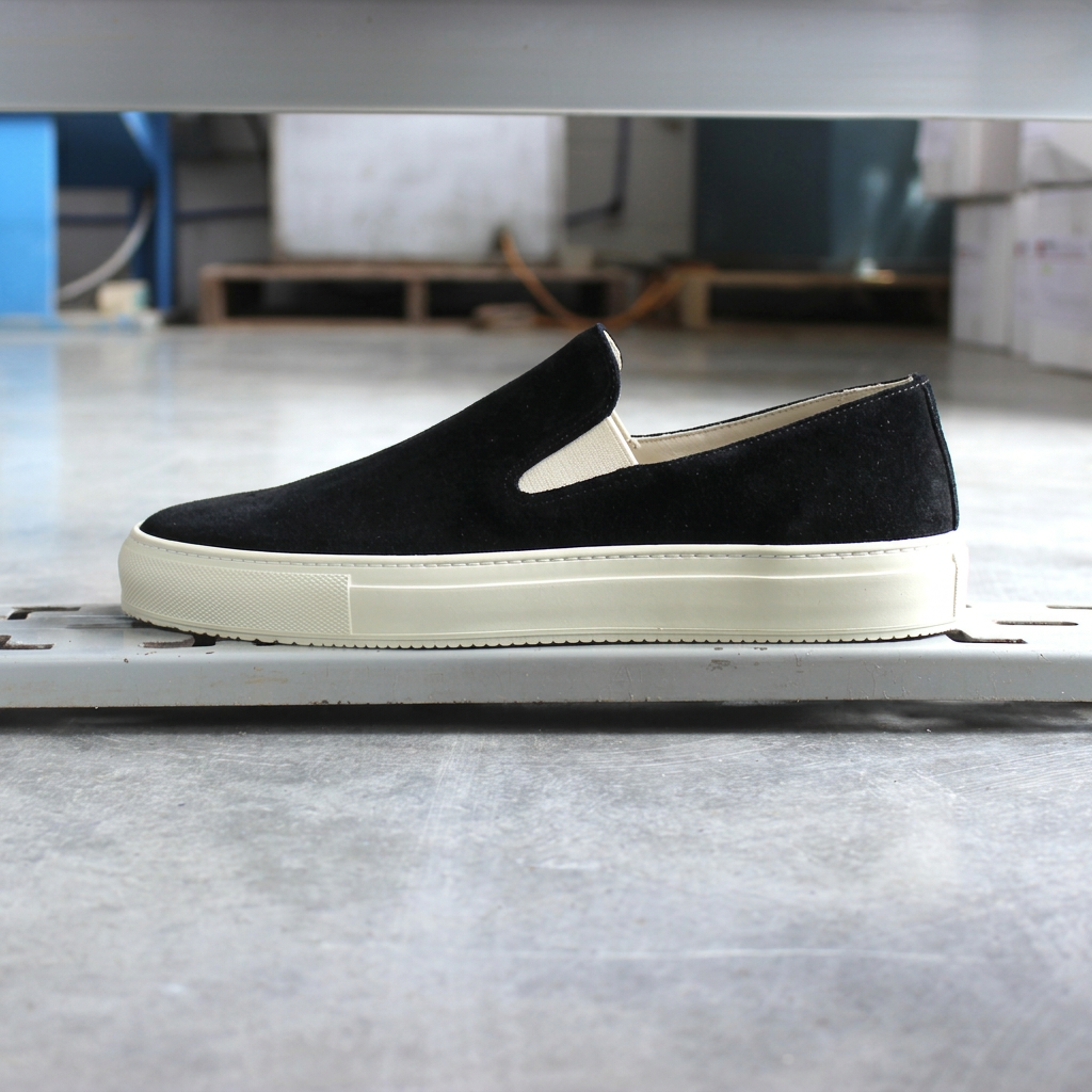 Pre-order Men's Slip On | Black