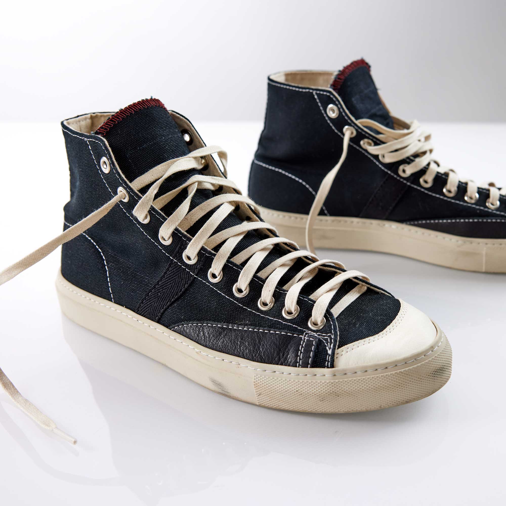 Men's Canvas Hi | Black and White